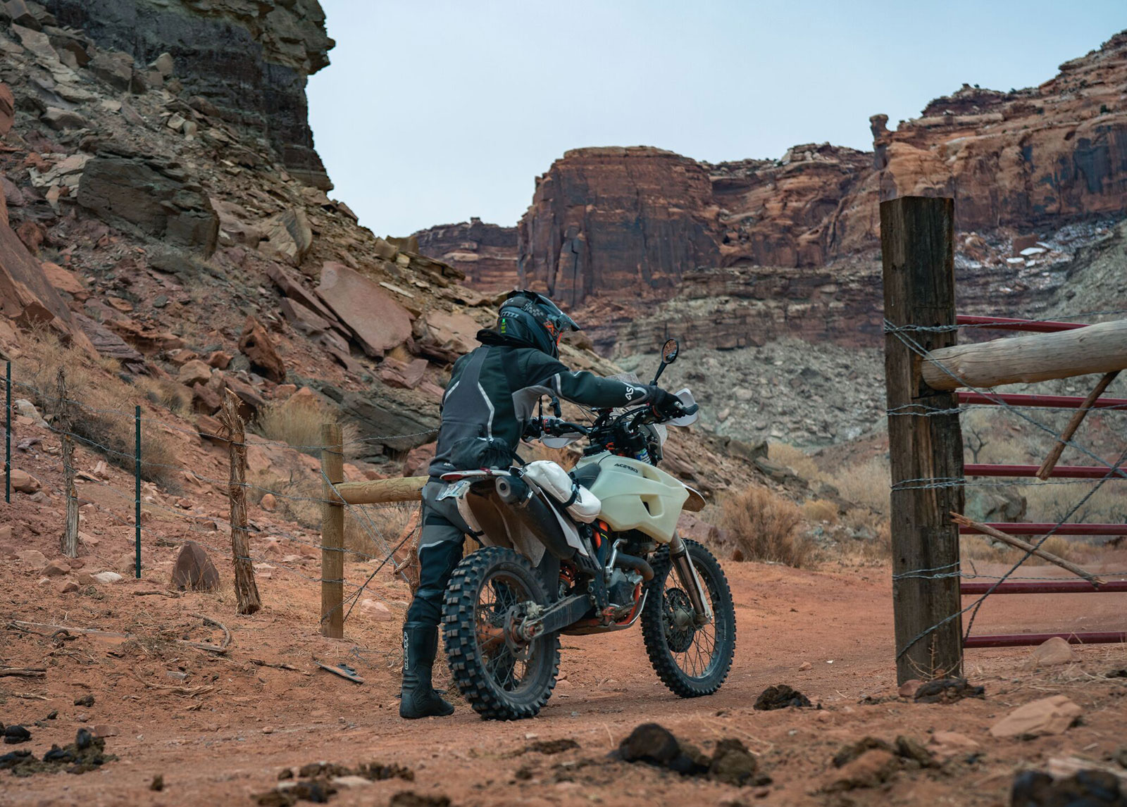 spring dirt bike riding